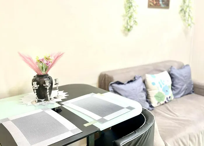 V&g Era Staycation Hostal